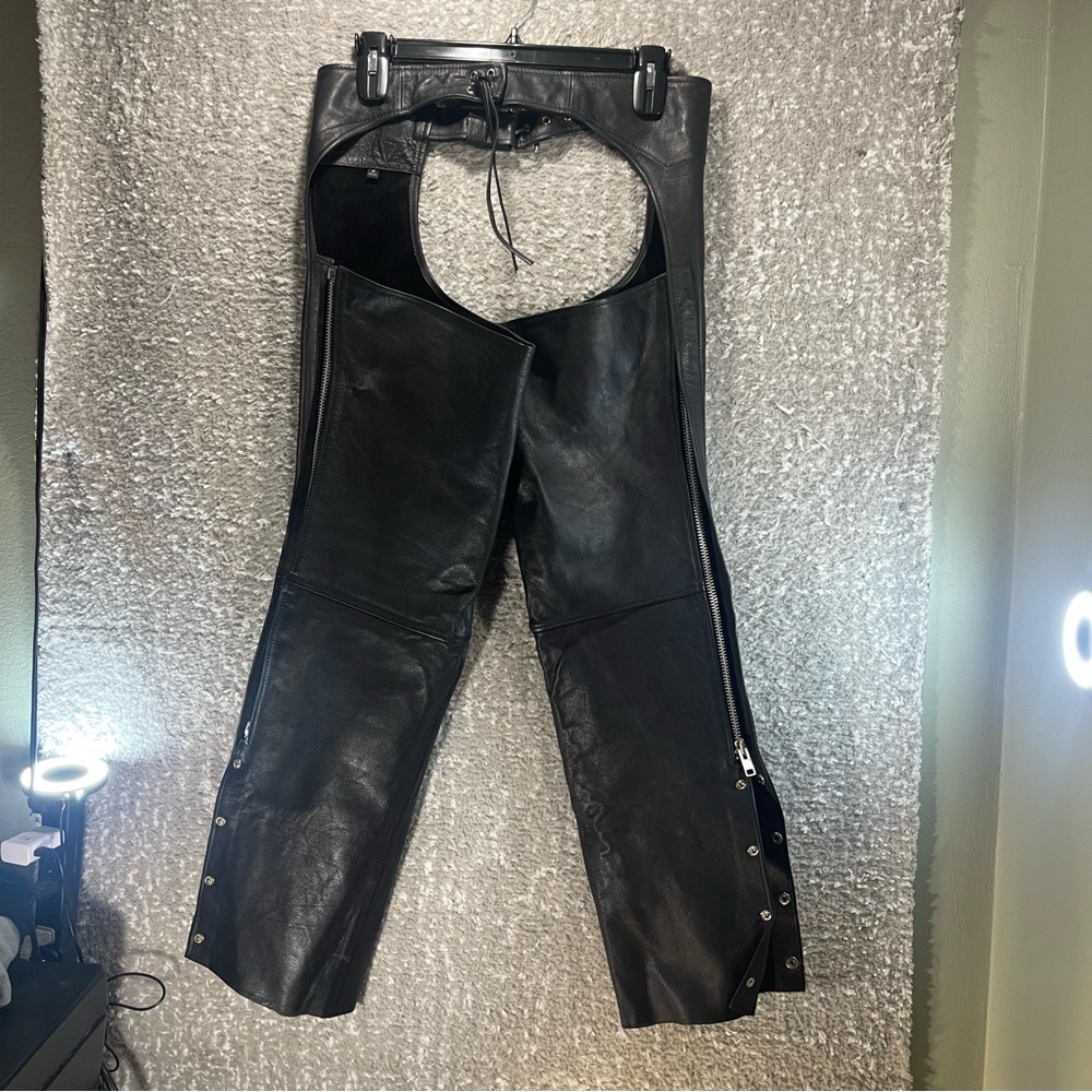 Wilsons Leather Men’s Riding Chaps Black Snaps Adjustable Waist Motorcycle M